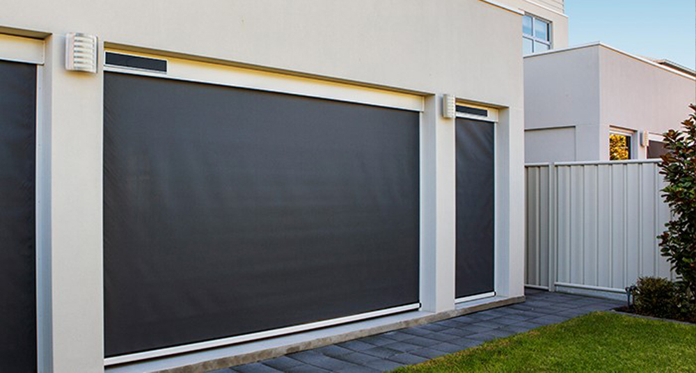 Motorised outdoor blinds 2